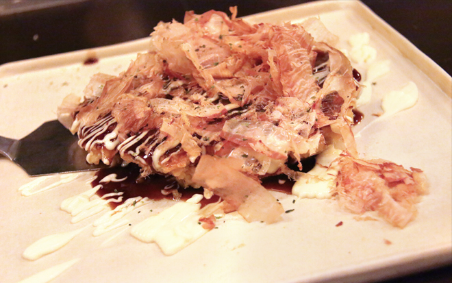 Mangetsu Orignal Okonomiyaki P330 誰もが納得する、大阪満月のお好み焼が味わえるのはもちろんマニラでここだけ